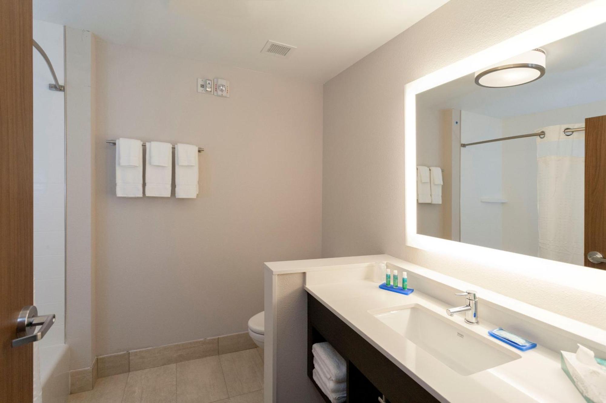 Holiday Inn Express & Suites Murfreesboro West By Ihg Екстериор снимка